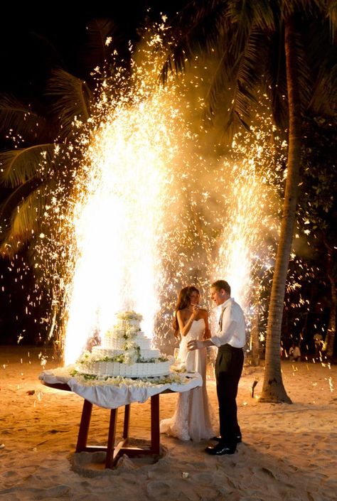 Maldives, Four Seasons Resort, Landaa Giraavaru Best Resorts In Maldives, Daisies Wedding, Maldives Wedding, Cute Engagement Photos, Daisy Wedding, Four Seasons Resort, Maldives Resort, Destination Ideas, Wedding Stories