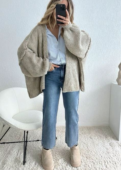 😀jesuisromyx Chic Cowgirl, Coachella Outfits, Coord Sets, Cowgirl Outfit, Smart Casual Women, Oufits Casual, Beige Outfit, Semi Formal Dress, Casual Outfit Inspiration