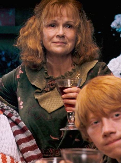 Harry Potter, Tv Shows, Hogwarts, Hermione, Julie Walters, Harry Potter Actors, Harry Potter Crafts, Harry Potter Characters, Actors