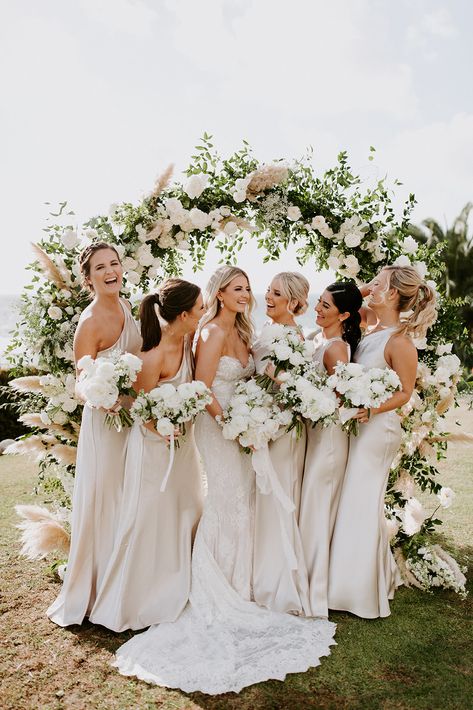 Champagne White Bridesmaid Dresses, Offwhite Bridesmaid Dresses, White Champagne Wedding Color Schemes, White Themed Wedding Bridesmaid Dresses, White Bridemaids Dresses, Bridesmaid In White Dresses, Silk White Bridesmaid Dresses, Cream Theme Wedding, Champagne Green White Wedding