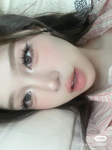 Makeup Coquette, Asian Makeup Looks, Douyin Makeup, Soft Makeup Looks, Coquette Dollette, Doll Eye Makeup, Ulzzang Makeup, Swag Makeup, Ethereal Makeup