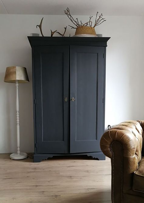 Painted Furniture Ideas & Inspiration for a Neutral Look | Kara Layne Refurbished Furniture, Painted Wardrobe, Armoire Makeover, Painting Old Furniture, Style Deco, Furniture Renovation, Painting Furniture Diy, Old Furniture, Linen Closet