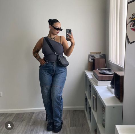 Denim On Denim, Plus Size Baddie Outfits, Midsize Outfits, Looks Pinterest, Look Plus Size, Body Outfit, Outfits Plus Size, Foto Casual, Look Plus