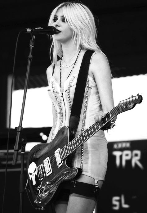 Taylor Monsen, Taylor Momsen Style, Taylor Momsem, Taylor Momson, Taylor Michel Momsen, Jenny Humphrey, Pretty Reckless, Women Of Rock, Hipster Girls