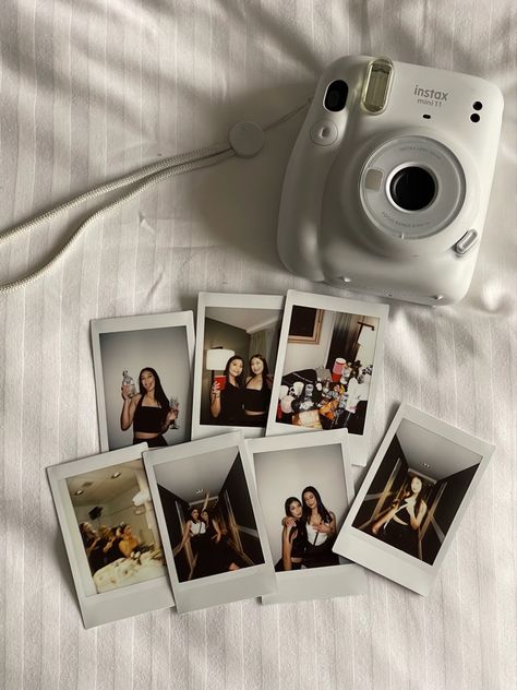 🔞🎰 Instax Camera Aesthetic, Instax Aesthetic, Instax Ideas, Instax Polaroid, Sewing Aesthetic, Poloroid Pictures, Fitness Vision Board, Instax Mini Camera, Retro Phone Case