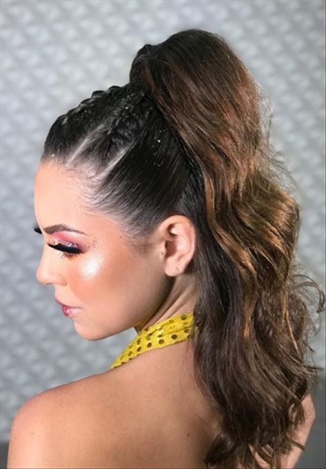 Latin Dance Hairstyles Ponytail, High Ponytail Hairstyles Dance, Hairstyles For Hiphop Dancers, Dance Hair For Short Hair, Hip Hop Hairstyles Dancers Easy, Easy Ballroom Dance Hair, Hairstyles For Dance Performance, Latin Hairstyles Dance, Jazz Dance Hairstyles Dancers