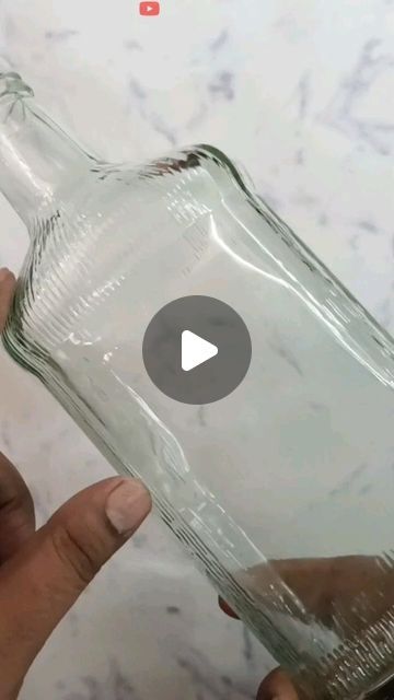 Glass Paint Bottle Art, How To Paint Bottles, Decorating Bottles Ideas, How To Paint Glass Bottles, Plastic Bottle Crafts Diy Creative, Bottle Crafts With Clay, Glass Bottles Crafts, Bottal Art, Glass Jar Crafts