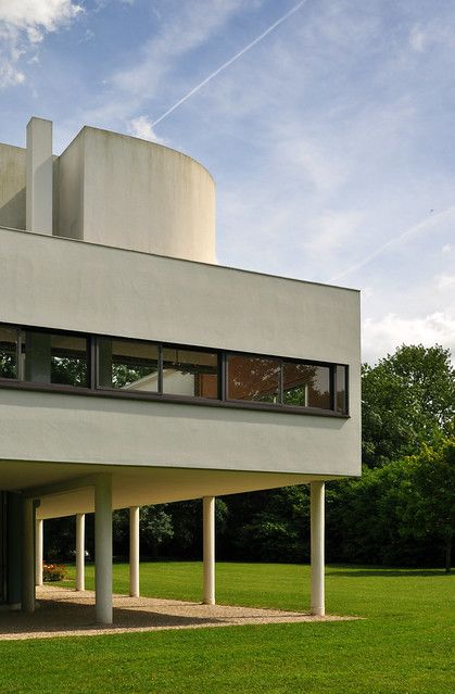 Vila Savoye, Ronchamp Le Corbusier, Le Corbusier Villa Savoye, Corbusier Architecture, Berlin Architecture, Le Corbusier Architecture, Villa Savoye, Genius Loci, Zaha Hadid Architects