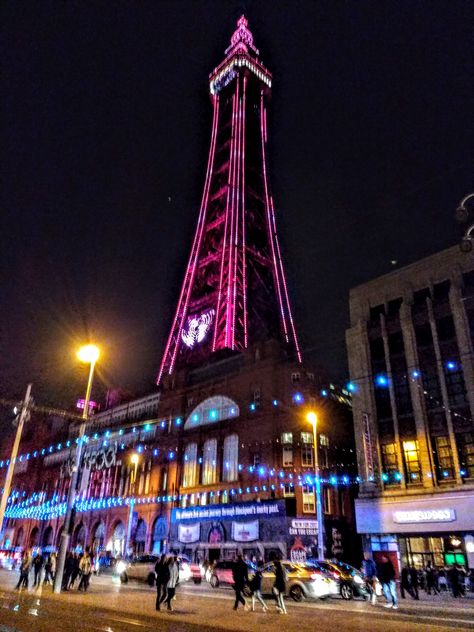 Blackpool Aesthetic, Blackpool Illuminations, Blackpool Uk, Blackpool Tower, Blackpool England, Black Background Painting, City Planner, Northern England, British Summer