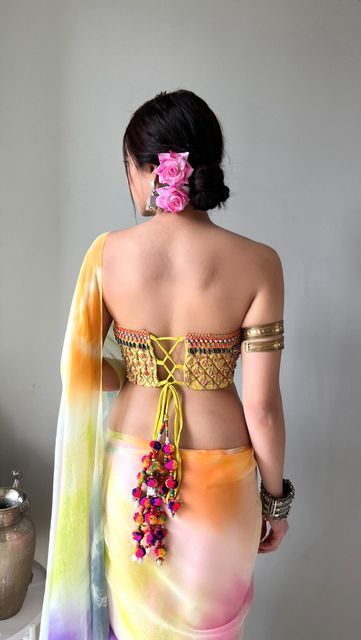 Back Neck Latest Blouse Designs Bridal Blouse Back Designs, Backless Blouse Designs Open Backs, Latest Back Neck Blouse Designs, Blouse Designs Ideas, Blouse Back Designs, Back Neck Blouse, Latest Blouse Designs, Long Blouse Designs, Latest Model Blouse Designs