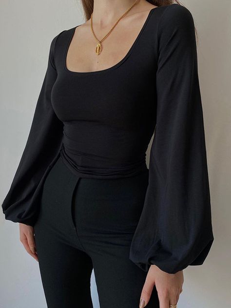 Puff Sleeve Square Neck Blouse
I discovered a fantastic product, please come and check it out! Crop Top Styles, Square Neck Blouse, Fit Clothes, Family Picture Outfits, Fits Clothes, Elegant Blouses, Crop Top Fashion, Casual Tops For Women, Solid Clothes