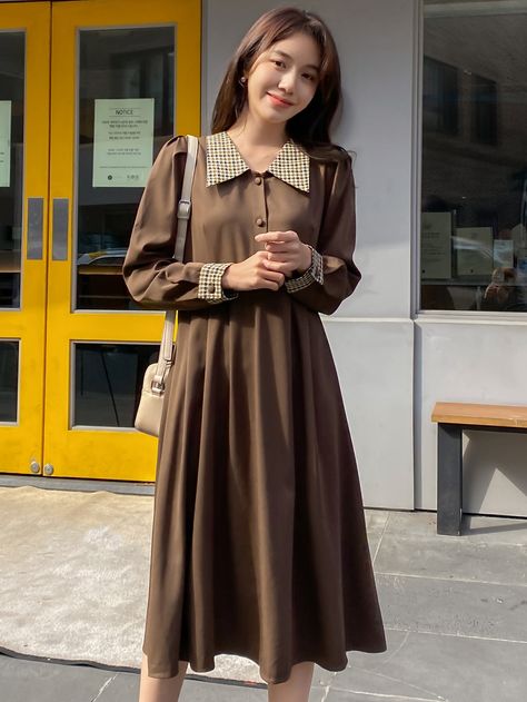 Brown Clothes Aesthetic, Brown Vintage Dresses, Frock Designs For Women, Aesthetic Dress Outfit, Smart Casual Women Outfits, Women Trousers Design, Bts Songs, Bollywood Dress, Puff Sleeve Shirt