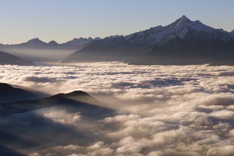 Above A Sea Of Clouds Nature, Ffxiv Character, Foto Pinterest, Sea Of Clouds, High Mountain, Turin Italy, Mountain Photography, Above The Clouds, Ap Art