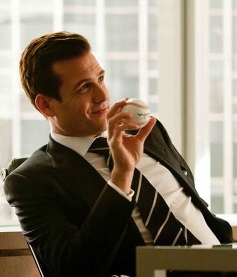 harvey specter baseball Baseball, Gabriel Macht, Harvey Specter, Ideas Style, Home Ideas, Style Inspiration, Tv, Film