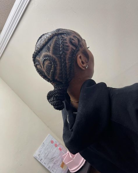 Heart Cornrows, Birthday Hairstyles Braids, Feed In Braids Cornrows, Funali Braids, Feed In Braids Hairstyles, Quick Braided Hairstyles, Girl Braids, Braided Cornrow Hairstyles, Box Braids Hairstyles For Black Women