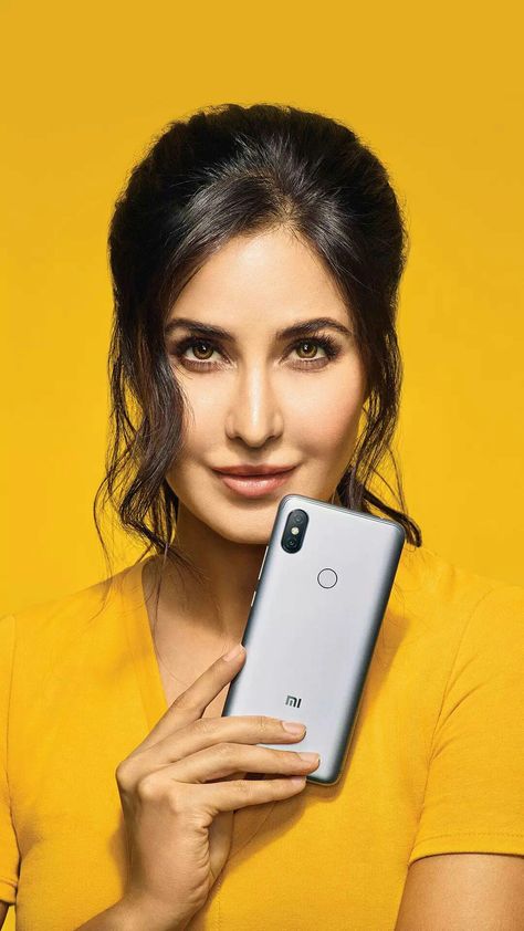 Katrina kaif for MI كاترينا كيف, English Tenses, Neat Casual Outfits, Pakistan Dress, Katrina Kaif Photo, Katrina Kaif Hot Pics, Latest Wallpapers, Turkish Beauty, Kareena Kapoor