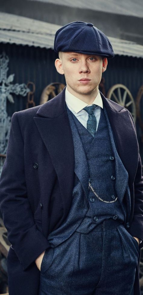 Joe Cole Actor, John Shelby Peaky Blinders, Peaky Blinders Fashion, John Shelby, Peaky Blinders Characters, Peaky Blinders Wallpaper, Joe Cole, Peaky Blinders Quotes, John Boy