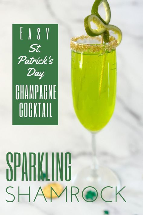 This easy green cocktail is made with crisp and bubbly champagne, a splash of Midori, and a squeeze of fresh lemon juice. An elegant alternative to green beer on St. Patty's Day! Green Prosecco Cocktail, Leprechaun Cocktail, Irish Cocktails, Green Cocktails, Sparkling Grape Juice, Easy Summer Cocktails, Champagne Drinks, Irish Beer, Prosecco Cocktails