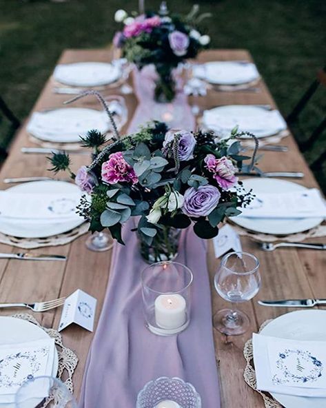 Bridal Party Decorations, Purple Table Decorations, Purple Table Settings, Bridal Party Table Decorations, Lavendar Wedding, Purple Wedding Tables, Rustic Wedding Table Runners, Chiffon Table Runner, Lavender Wedding Theme