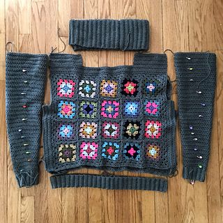 Granny Squares, Granny Square Jumper Layout, Granny Square Jumper, Jumper Crochet, Crochet Inspiration, Long Torso, Crochet Granny, Granny Square Crochet, Crochet Ideas