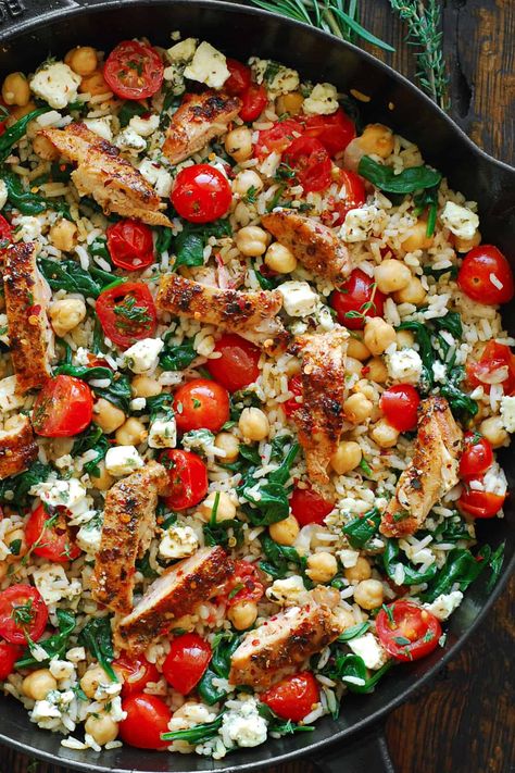 Refreshing Dinner Ideas, Chicken And Lemon Rice, Tomatoes And Feta Cheese, Mediterranean Recipes Healthy, Tomatoes And Feta, Chicken With Lemon, Mediterranean Diet Recipes Dinners, Mediterranean Diet Meal Plan, Easy Mediterranean Diet Recipes