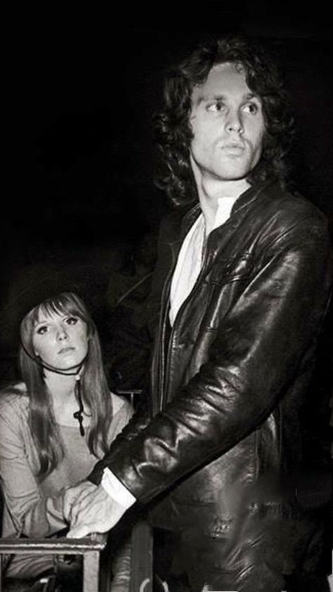 CHEETAH Club, NYC, 1967. With Pamela Courson's sister. Men With Unbuttoned Shirts, Pam Morrison, 1960 Music, Pamela Courson, Jim Pam, The Doors Jim Morrison, Lizard King, American Poets, I'm With The Band