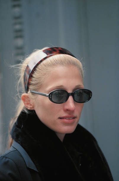 Carolyn Bessette, Golden Blonde Hair, Jfk Jr, Modern Womens Fashion, Style Muse, Hair Raising, Stil Inspiration, Maxi Styles, Girl Celebrities