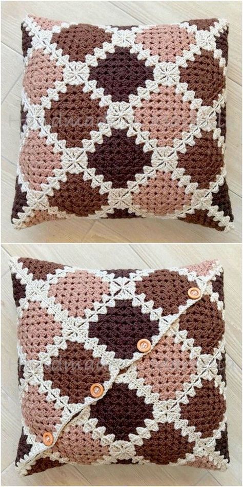 Cution covers Interesting Crochet, Modern Haken, Crochet Cushion Pattern, Granny Square Haken, Projek Menjahit, Cushion Cover Pattern, Corak Menjahit, Cover Pic, Crochet Cushion