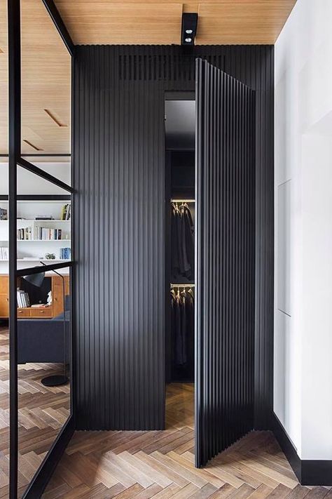 Hidden Closet, Black Closet, Interior Design Per La Casa, Secret Door, Hidden Door, Closet Door, غرفة ملابس, Hus Inspiration, Wardrobe Doors