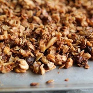 Walnut Granola Recipe, Make Your Own Granola, Pumpkin Spice Granola, Nut Granola, Granola Recipe Homemade, Baked Granola, Visual Recipes, Coconut Peanut Butter, Peanut Butter Granola