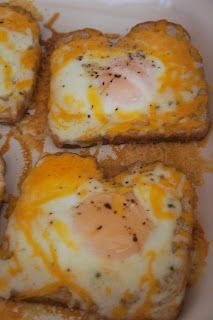 Cheesy Eggs On Toast, Nutritional Recipes, Cheesy Egg Toast, Egg Toast Breakfast, Blackstone Cooking, Egg Sandwich Recipe, Egg Sandwich Breakfast, Morning Meals, Breakfast Egg Casserole