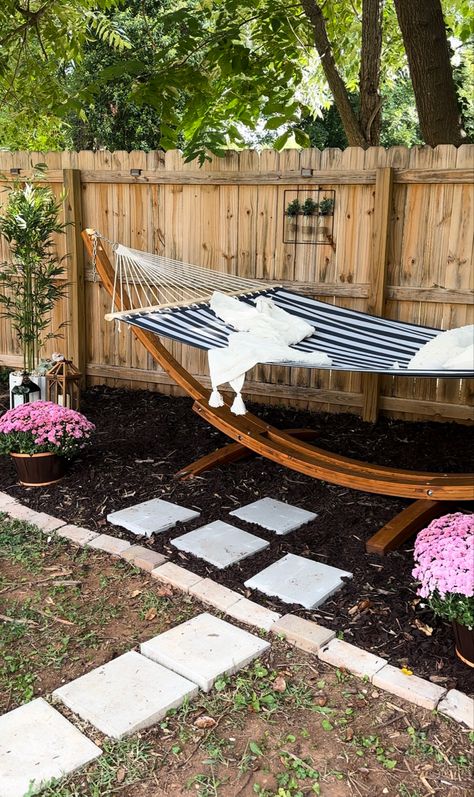 Diy Backyard Hammock, Hammock Backyard Ideas, Hammock In Corner Of Yard, Small Backyard Hammock Ideas, Hammock Patio Ideas, Freestanding Hammock Outdoor, Small Outdoor Relaxing Area, Corner Hammock Outdoor, Cool Hammocks