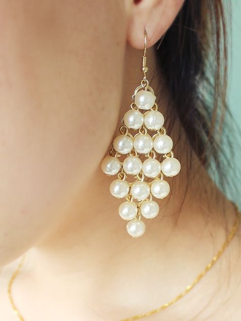 Gold Pearls Tassel Dangle Earrings | SHEIN Anting Manik, Gelang Manik, Diy Wire Jewelry, Bracelet Ring, Earrings Inspiration, Handmade Wire Jewelry, Handmade Jewelry Diy, Beaded Jewelry Patterns, Bead Jewellery