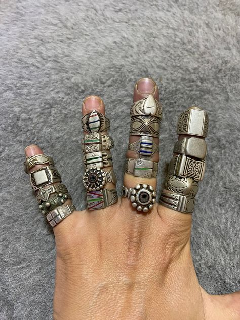 This is 20 old berber silver rings with etched and embossed decoration on the silver.  The rings has a great old patina. Total weight : 103,7g Old Silver Rings, Old Silver Jewellery, Moroccan Rings, Silver Chunky Rings, Chunky Rings Silver, Ethnic Rings, Streetwear Luxury, Runway Couture, Moroccan Jewelry
