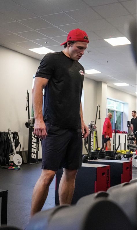 Andrei Svechnikov, Hockey Romance, Hockey Men, Hockey Guys, Hockey Boys, Send Help, Wolf Pack, Hockey Teams, Attractive People