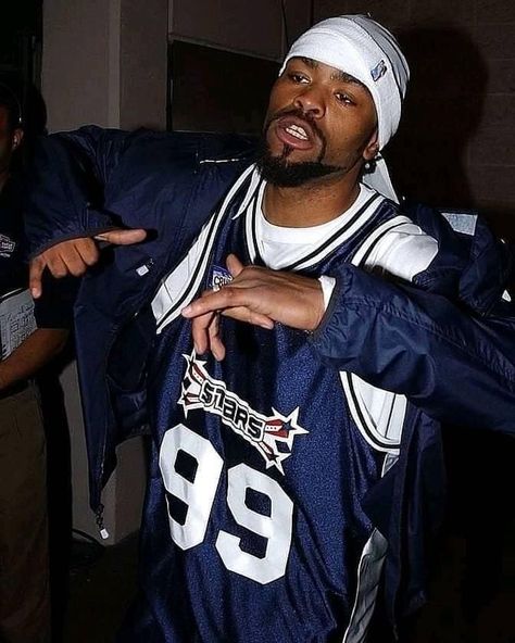 90s R&b Fashion, Method Man 90s, Men 90s Outfit, 90s Hiphop Style, Belly 1998, 90s Hip Hop Outfits, 90s Fine, Nostalgic Movies, Method Man Redman