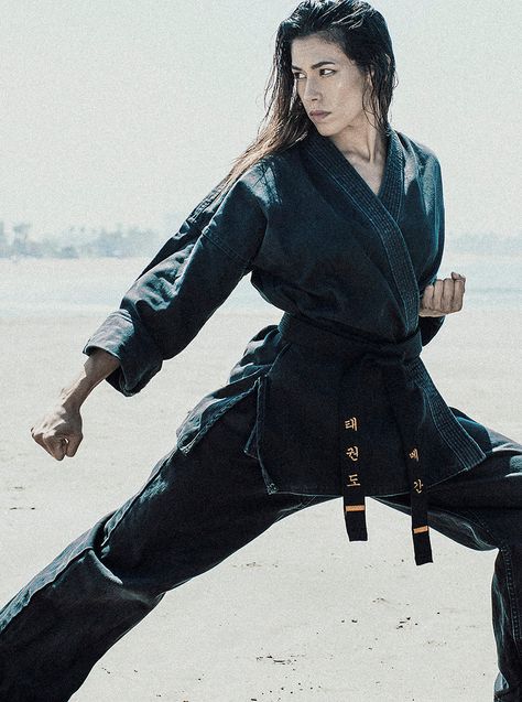 Martial Arts Photography, 남성 근육, Karate Shotokan, Boxe Thai, Trening Sztuk Walki, Tae Kwon Do, Female Martial Artists, Martial Arts Girl, Pencak Silat