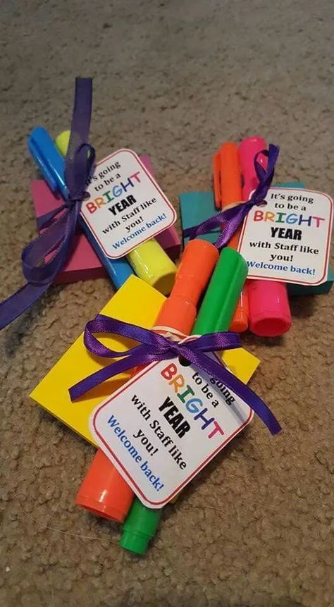 Face Gifts, Appreciate Quotes, Welcome Back Teacher, Student Appreciation, Welcome Back Gifts, Pta Gifts, Staff Ideas, Staff Appreciation Gifts, Appreciation Gifts Diy