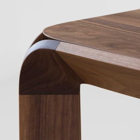 Contemporary Wood Furniture, Desks Accessories, Storage Chairs, Centre Table Design, Table Detail, Fine Furniture Design, Modern Wood Furniture, Painted Coffee Tables, Joinery Details