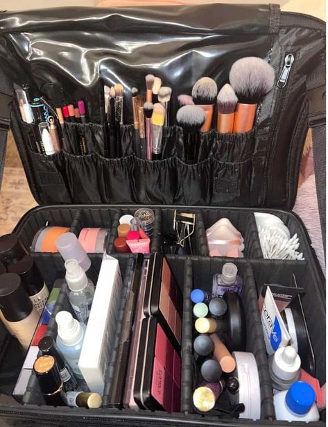 My Freelance Makeup Artist Kit (2024) - Real Beauty School Mua Kit, Freelance Makeup Artist Kit, Colorful Eyeshadow Palette, Waterproof Foundation, Makeup Artist Kit, Freelance Makeup Artist, Makeup Train Case, Makeup Training, Makeup Beginners