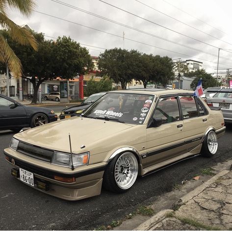 Modded Toyota Corolla, Toyota Corolla E80, 86 Corolla, Corolla Twincam, Old Toyota, Corolla Ae86, Toyota Corolla Sedan, Corolla Car, Car Caddy