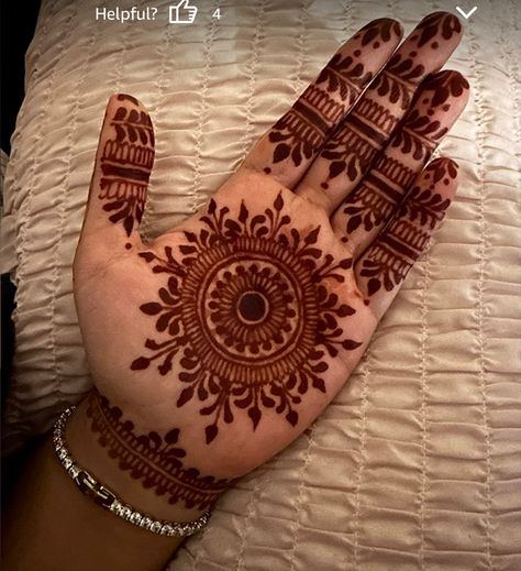 Palm henna tattoo Henna Designs For Palm, Simple Mehndi Designs Front Hand Easy, Palm Mendhi, Mehndi Saree, Wedding Ideas 2024, Brides Mehndi, Saree For Bride, Mehndi Clothes, Modern Mehndi Design