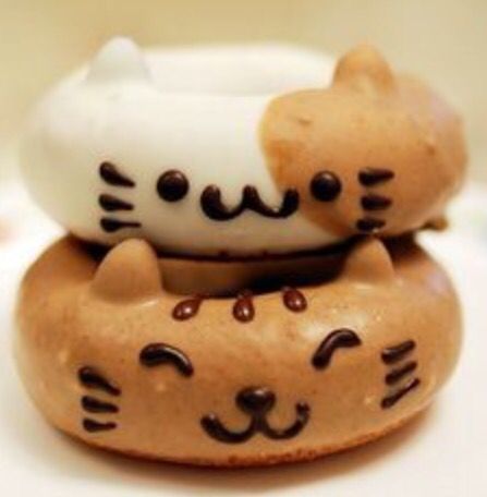 Cute donut Cat Doughnut, Japanese Donuts, Kitty Collector, Desserts Japonais, Kawaii Kitty, Kawaii Dessert, Cute Donuts, Bento Recipes, Cute Baking