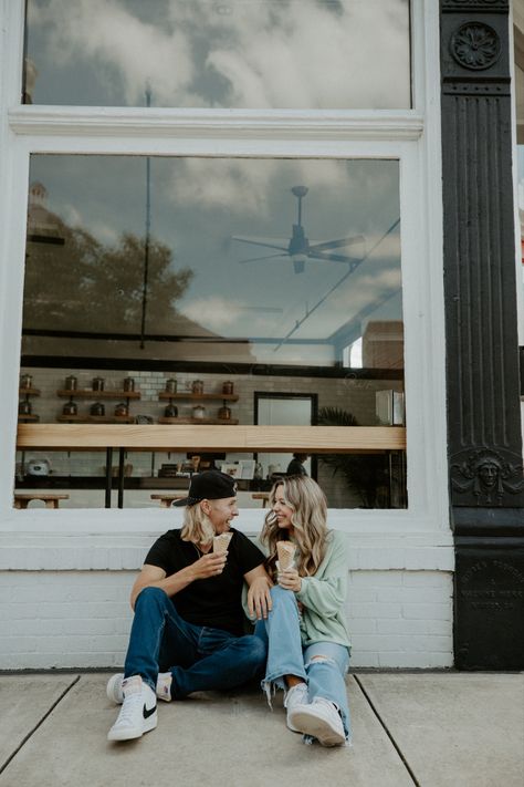 Couple Coffee Shop, Styled Engagement Shoot, Rooftop Photoshoot, Cute Engagement Photos, Couple Engagement Pictures, Engagement Pictures Poses, Romantic Photoshoot, Summer Engagement Session, Engagement Photo Poses