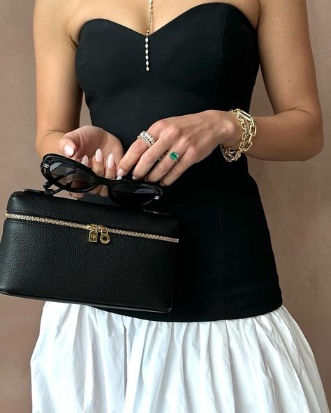 You know we can’t resist a Loro Piana classic 🖤 📸: #shotbythreads 🔎: Loro Piana, luxury bags, designer accessories, threads styling… | Instagram Classy Wardrobe, Clothing Rental, Rent Dresses, Loro Piana, Designer Accessories, Dresses Shoes, Black Bag, Dior Bag, Personal Shopper
