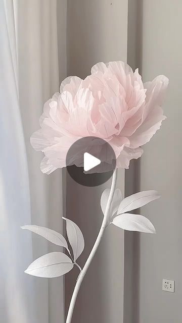 Tela, Giant Flower Wedding, Giant Paper Flowers Wedding, Giant Flowers Diy, Giant Paper Flower, Rose Tutorial, Paper Peonies, Paper Flowers Wedding, Super Good