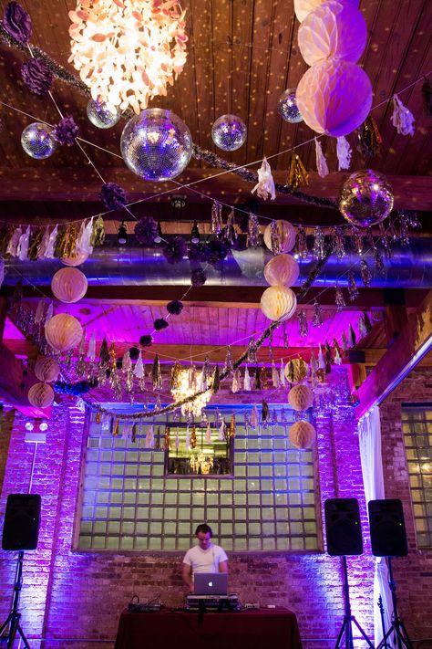 The DJ turned this modern disco 40th birthday party into a total hit! Pack the dance floor and keep the party energy up all night with a professional DJ. #partyideas #partythemes #adultbirthday #partyinspiration #partyinspo #adultbirthday #disco #partyentertainment Modern Disco Party Theme, Dj Decorations Party, Dance Floor Birthday Party, Dj Night Decoration, Disco Theme Dance, Disco Themed Prom, Dj Party Theme, Club Theme Party Ideas At Home, Modern Disco Party