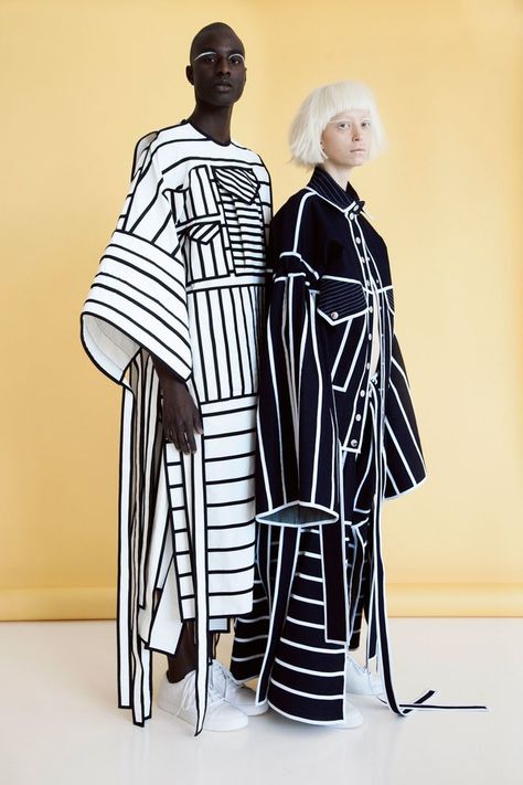 Parsons x Kering Empowering Imagination finalist Ji Won Choi's Excessivism collection Contrast Fashion Design, Contrast In Fashion Design, Contrast In Fashion, Designer Fashion Outfits, Innovative Fashion Design, Contrast Fashion, Surf Dress, Black And White Outfits, Black Fashion Designers