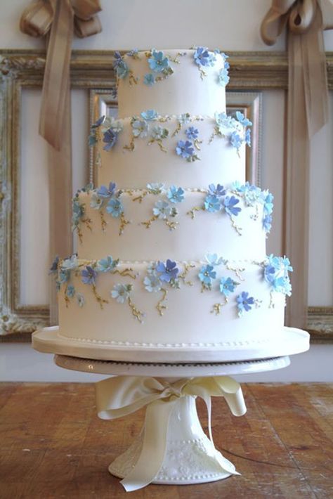 Baby shower cakes 10 Classic Wedding Cakes, Cake Wedding, Pastel Blue Wedding, Hydrangea Cake, Quince Cakes, Quinceanera Cakes, Classic Wedding Cake, Wedding Cakes Blue, Blue Cakes