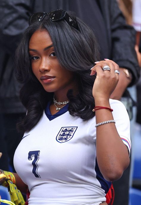 tolami benson Nigerian Girls, Bukayo Saka, England Shirt, Black Boy, Black Femininity, Melanin Beauty, Beautiful Dark Skin, Pretty Black, Black Is Beautiful